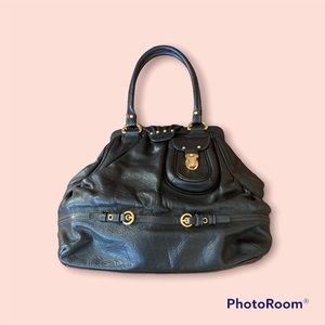 Ellen Tracy leather purse